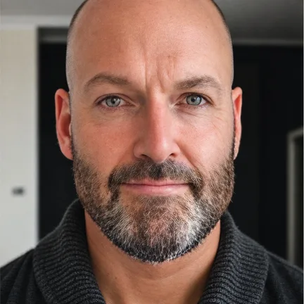 Damian Hart